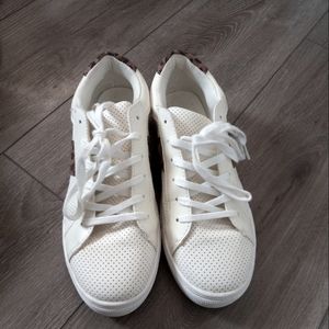 Womens Running Shoes
